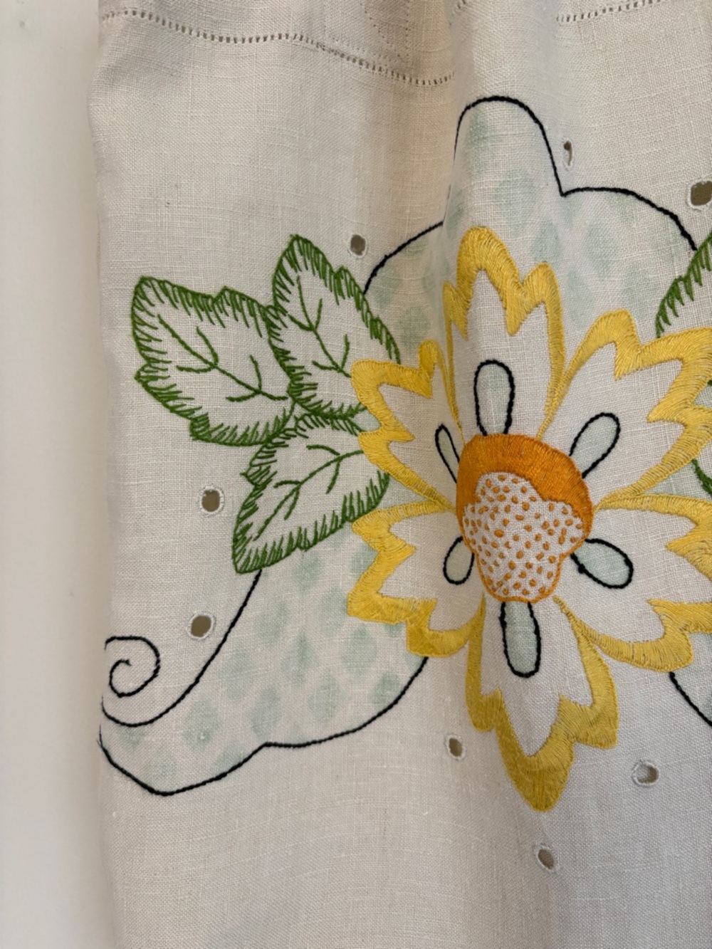 Linen Embroidered Floral Tote Bag in Cream and Yellow - Picture 4 of 10